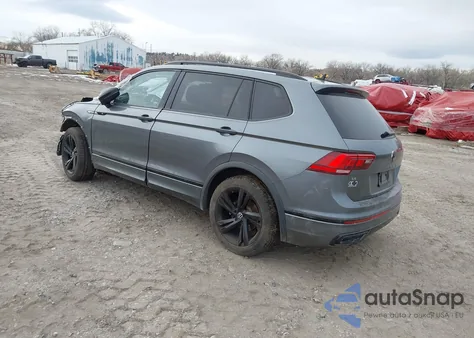 2023 Volkswagen Tiguan 2.0T Se R-Line Black z USA, uszkodzony, nr VIN 3VV8B7AX9PM068226